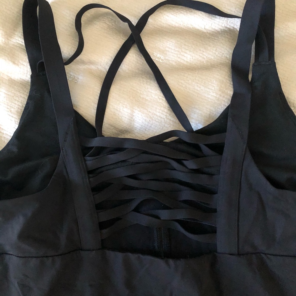 LULULEMON TOP SIZE 8